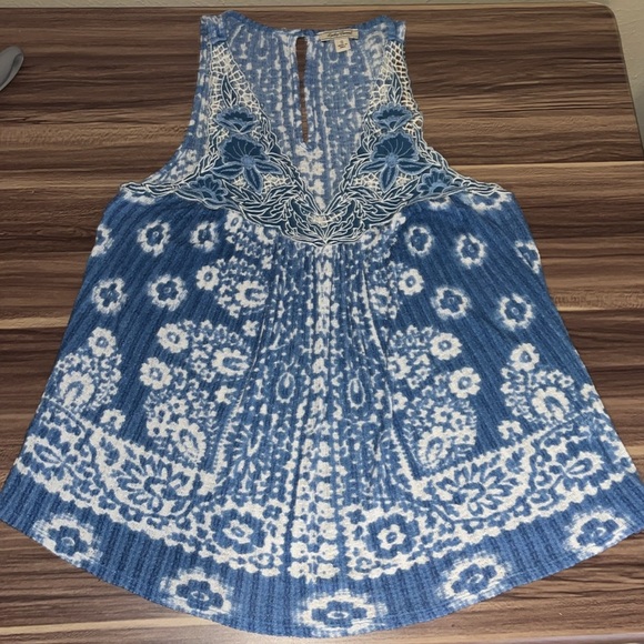 LUCKY BRAND, FLORAL LACE YOKE TANK - Picture 3 of 16